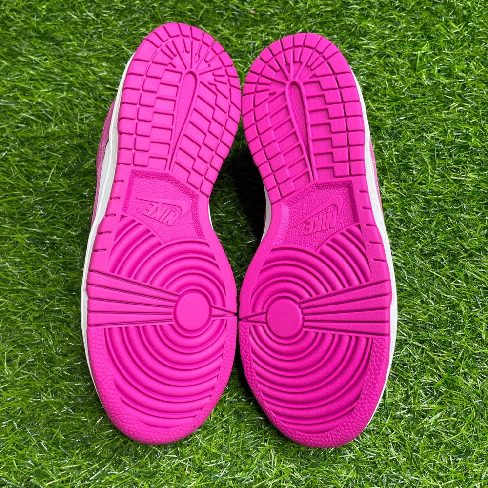 Nike Dunk Low Active Pink Size 4Y (BRAND NEW WITH BOX) - Picture 5 of 7